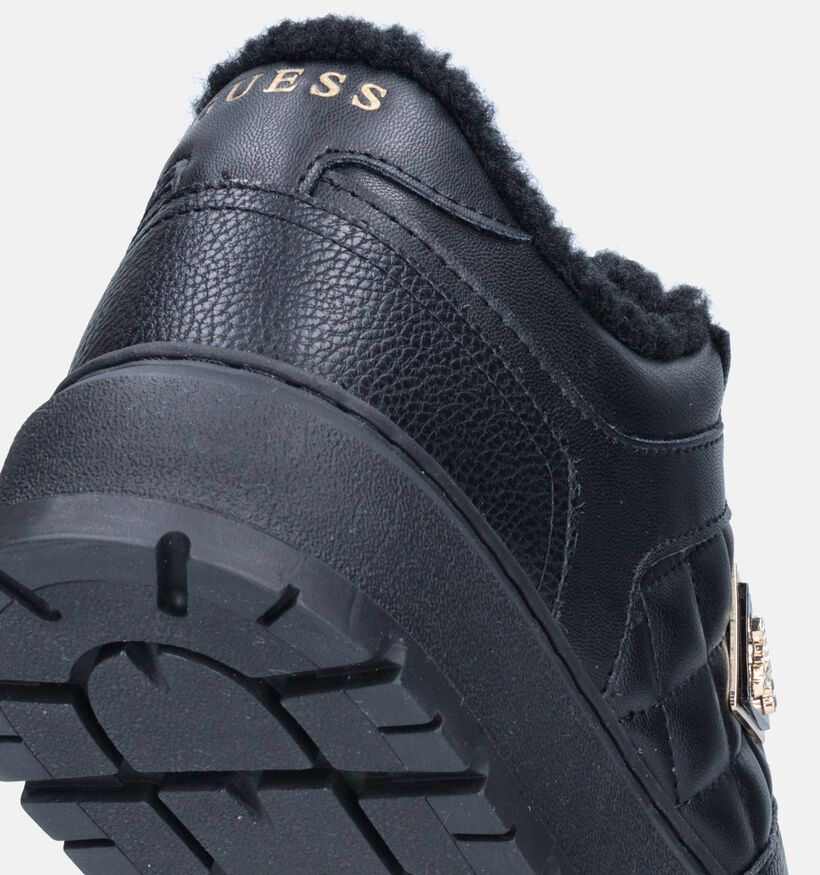 Guess Terria2 Baskets en Noir pour femmes (347507)