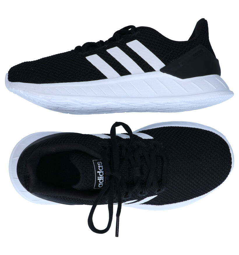 adidas Questar Flow Baskets en Noir en simili cuir (290788)