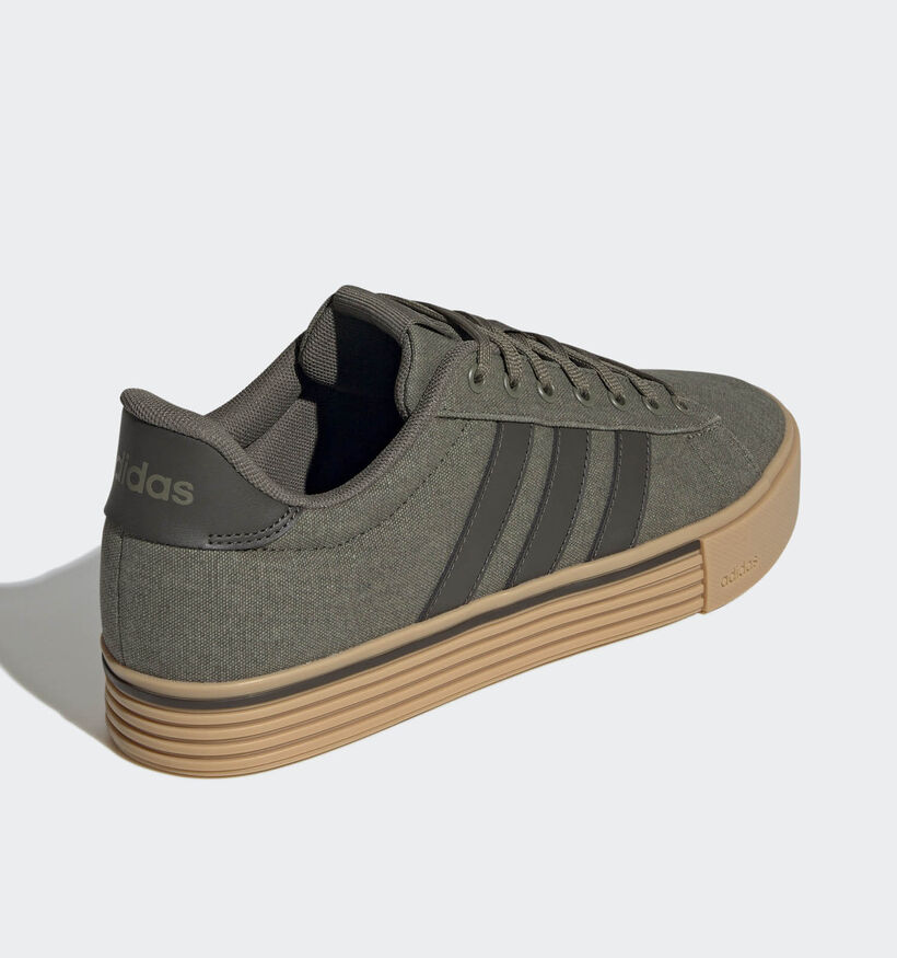 adidas Daily 4.0 Baskets en Vert Olive pour hommes, garçons (348962) - pour semelles orthopédiques