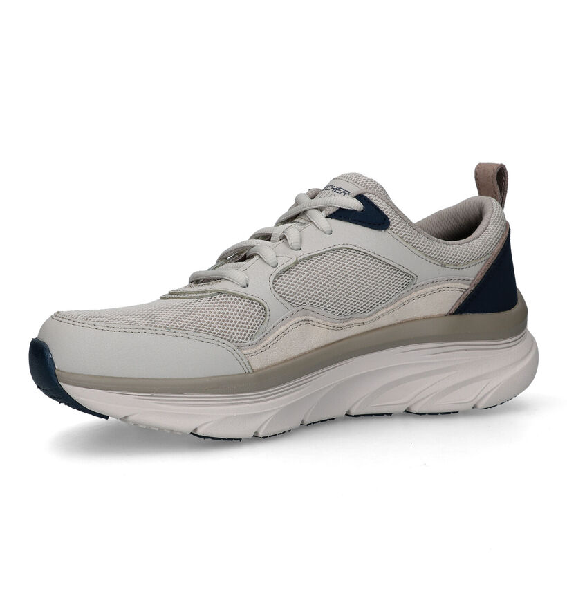 Skechers D'Lux Walker Relaxed Fit Baskets en Écru pour hommes (319532)