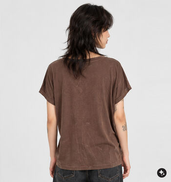 Ador&eacute; T-shirts Bruin