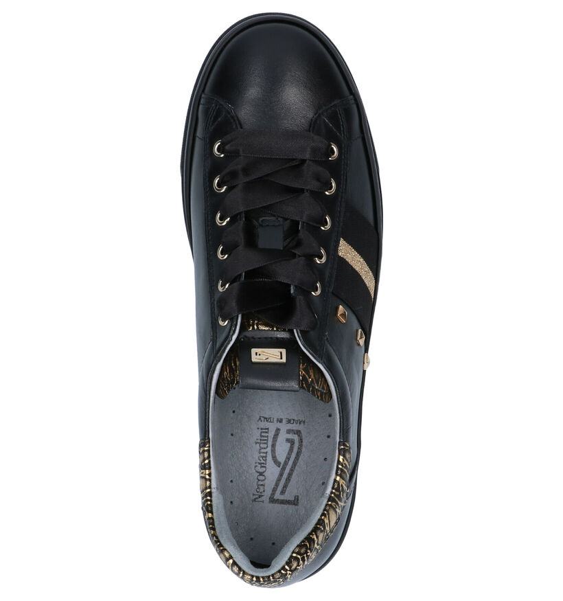 NeroGiardini Zwarte Veterschoenen in leer (262503)