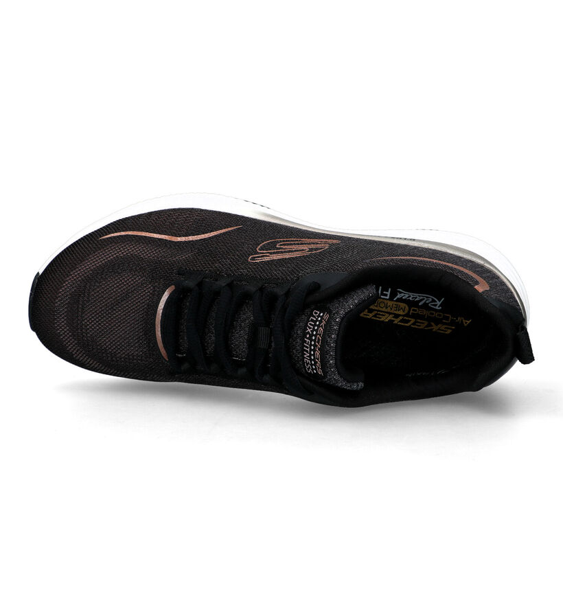 Skechers D'Lux Fitness Relaxed Fit Baskets en Noir pour femmes (321366)