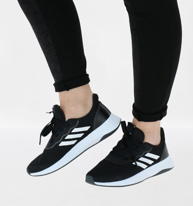 adidas QT Racer Zwarte Sneakers voor dames (290834) - geschikt voor steunzolen