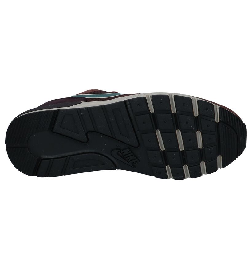 Paarse Nike Nightgazer Trail Lage Sneakers in daim (233342)