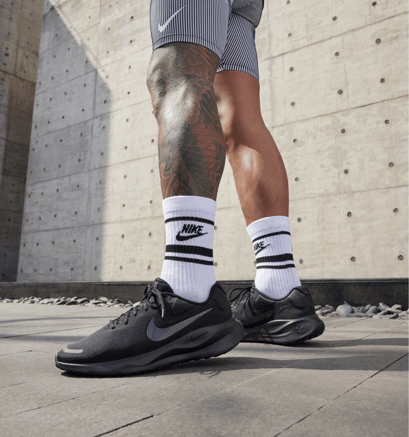 Nike Revolution 7 Baskets en Noir pour garçons, hommes (350468)
