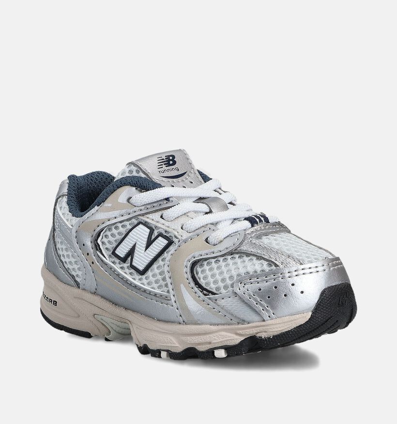 New Balance baskets basses en Argent New Balance baskets basses en Argent pour filles (366189) - pour semelles orthopédiques