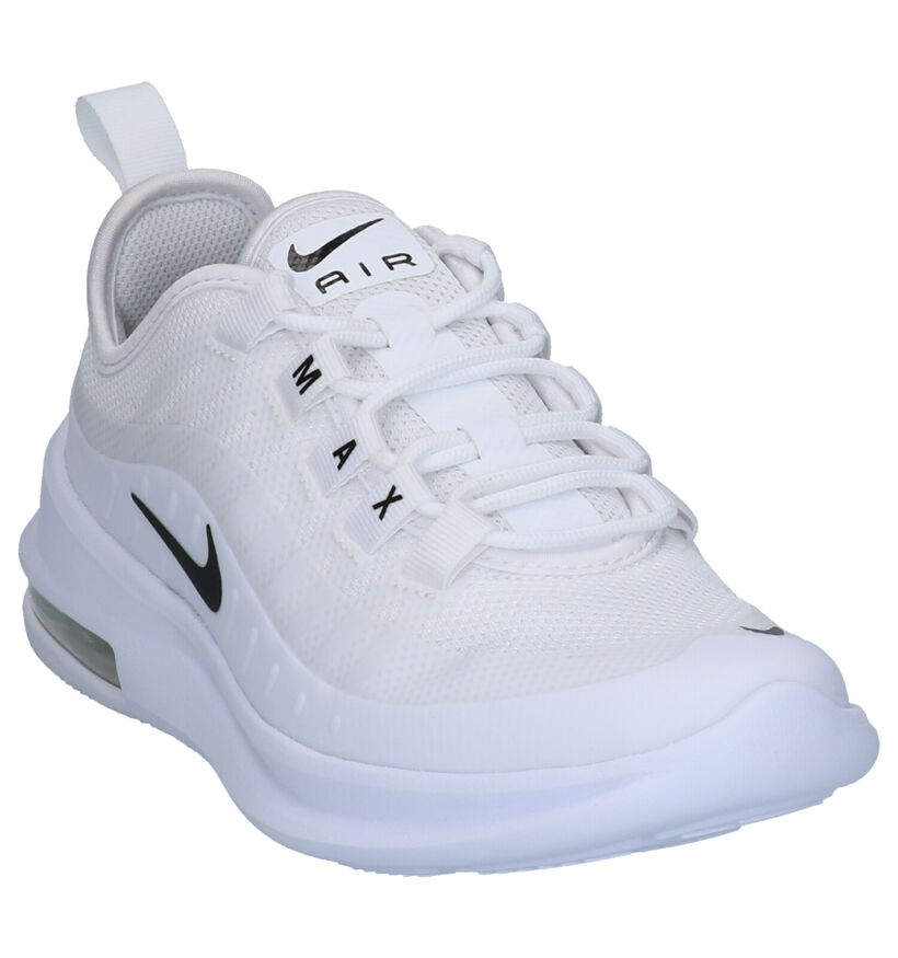 Nike Air Max Axis Witte Sneakers in stof (249853)