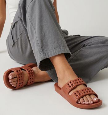 Freedom Moses Slippers Beige/Bruin