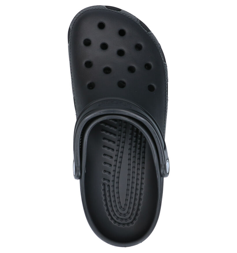 Crocs Classic Nu-pieds en Noir pour hommes (307641)