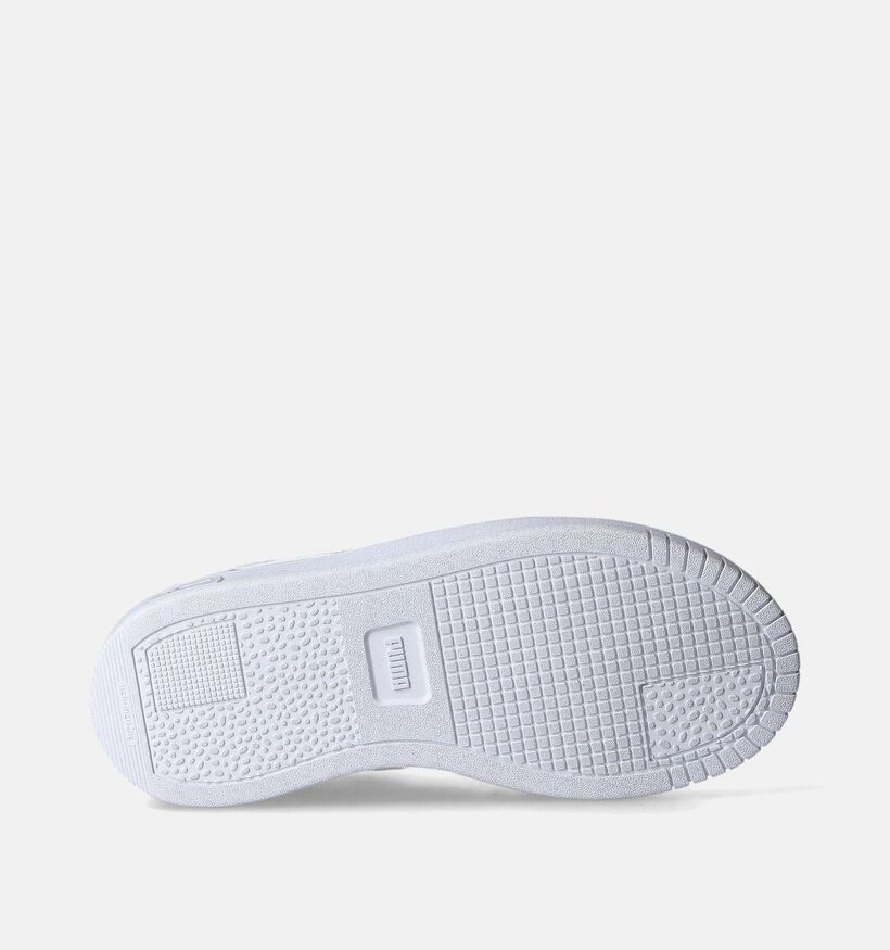 Puma Carina Street Baskets en Blanc pour filles (350393) - pour semelles orthopédiques
