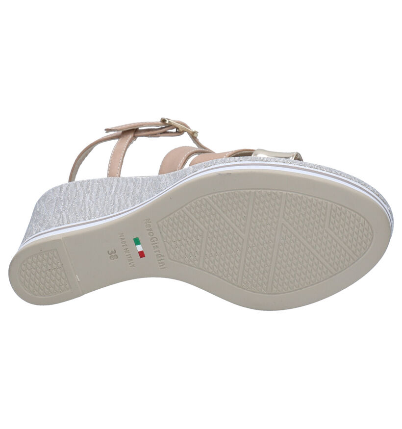 NeroGiardini Sandales compens&eacute;es en Beige en cuir (274335)