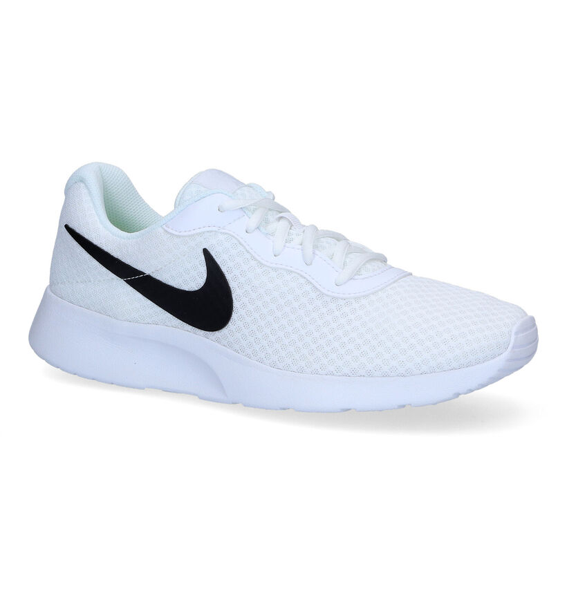 Nike Tanjun Baskets en Noir pour hommes (309098)