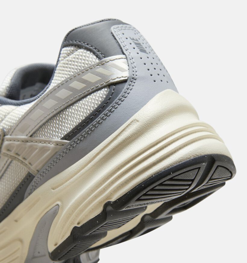 Nike Initiator Chaussures de sport en Gris/Ecru pour hommes (364670) - pour semelles orthopédiques