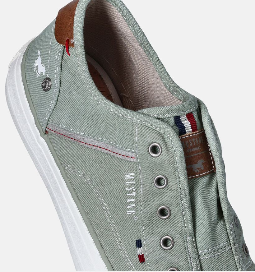 Mustang Chaussures à enfiler en Vert pour femmes (351250)