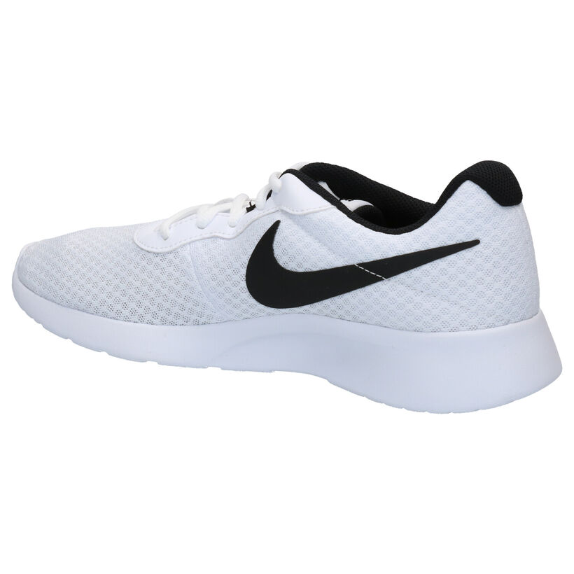 Nike Tanjun Zwarte Sneakers voor heren (309098)