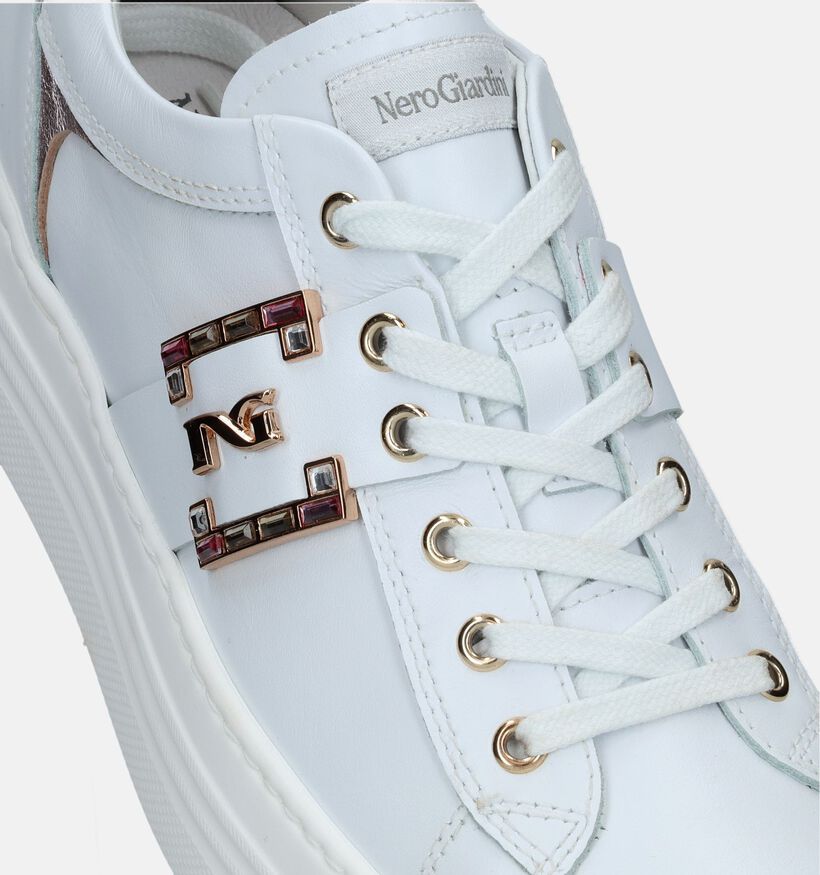 NeroGiardini Witte Sneakers voor dames (337182) - geschikt voor steunzolen