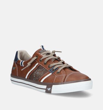 Mustang Chaussures plates Cognac
