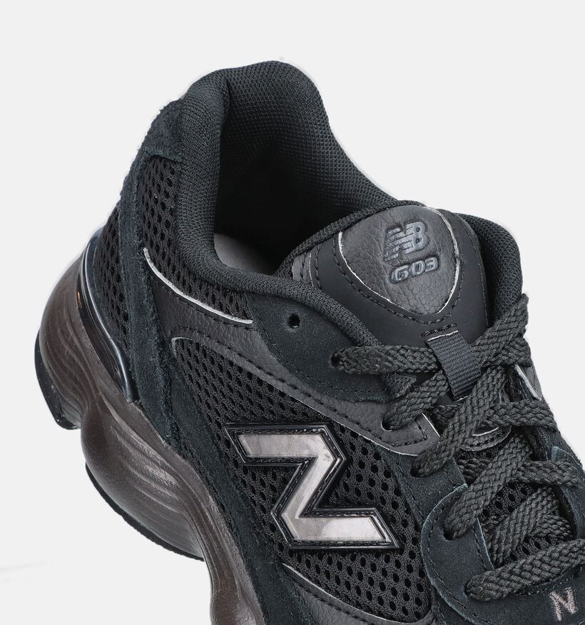 New Balance 603 Baskets basses en Noir pour femmes (377196) - pour semelles orthop&eacute;diques