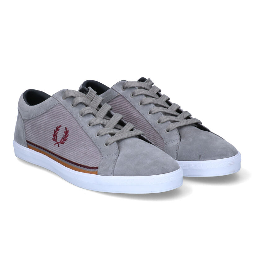 Fred Perry Baskets en Gris pour hommes (300615)