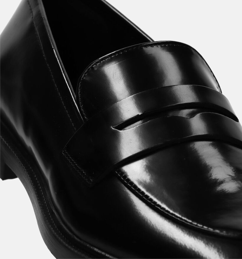 Inuovo Loafers en Noir pour femmes (333379)