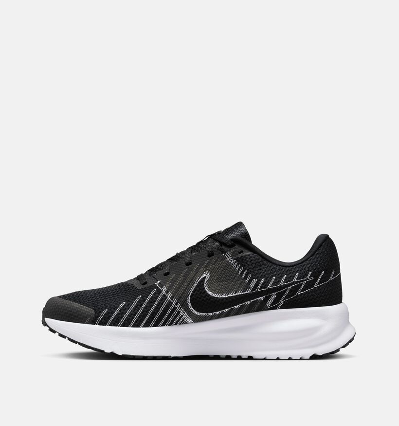 Nike Run Defy Baskets basses en Noir pour hommes (355896)