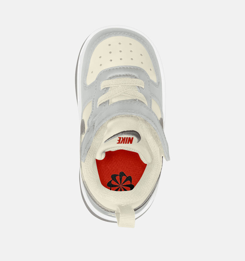 Nike Court Borough Low 2 Baskets basses en Taupe pour garçons, filles (357234)