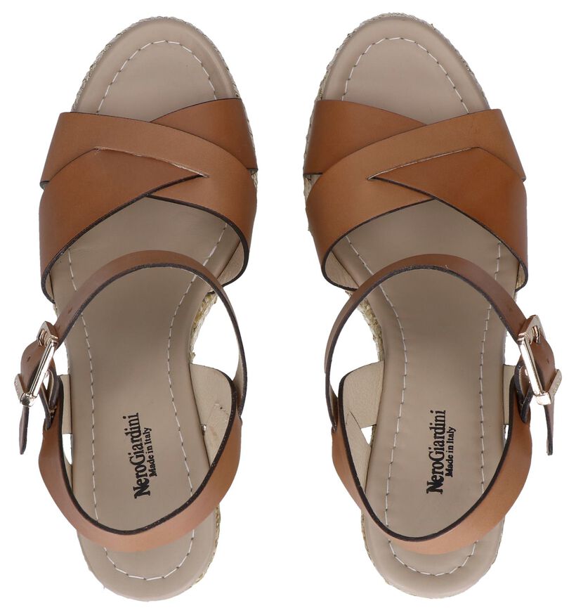 Cognac Sandalen NeroGiardini in leer (244450)