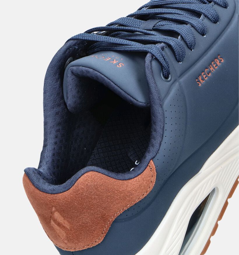 Skechers Uno Suited On Air Baskets en Bleu pour hommes (350323)