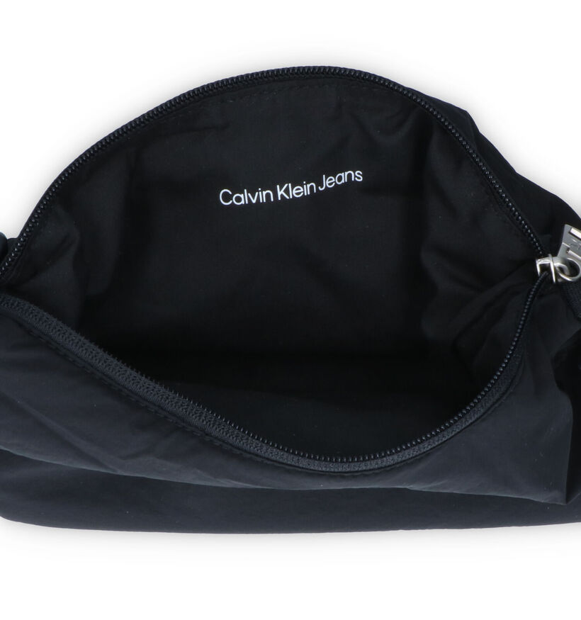 Calvin Klein City Nylon Sac porté croisé en Noir pour femmes (329108)