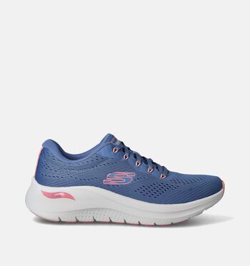 Baskets bleu
