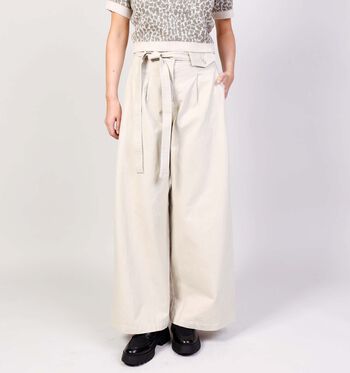 Ador&eacute; Pantalons Beige