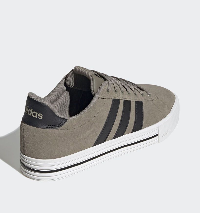 adidas Daily 4.0 Baskets Basses en Gris pour hommes (359506) - pour semelles orthopédiques