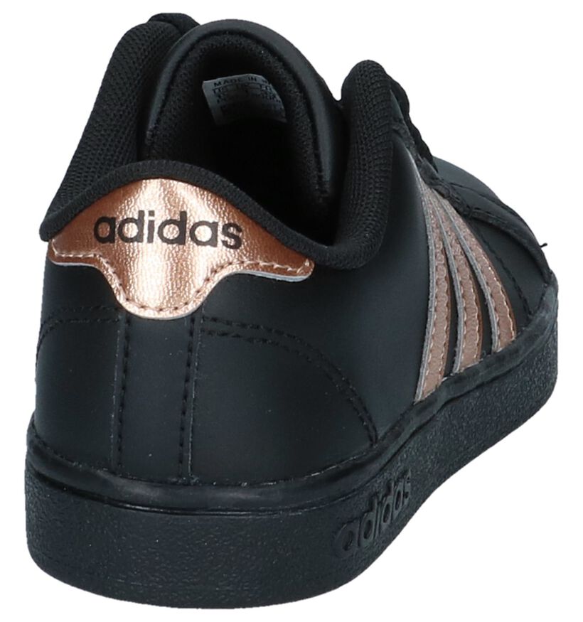 adidas Baskets basses en Noir en simili cuir (236993)