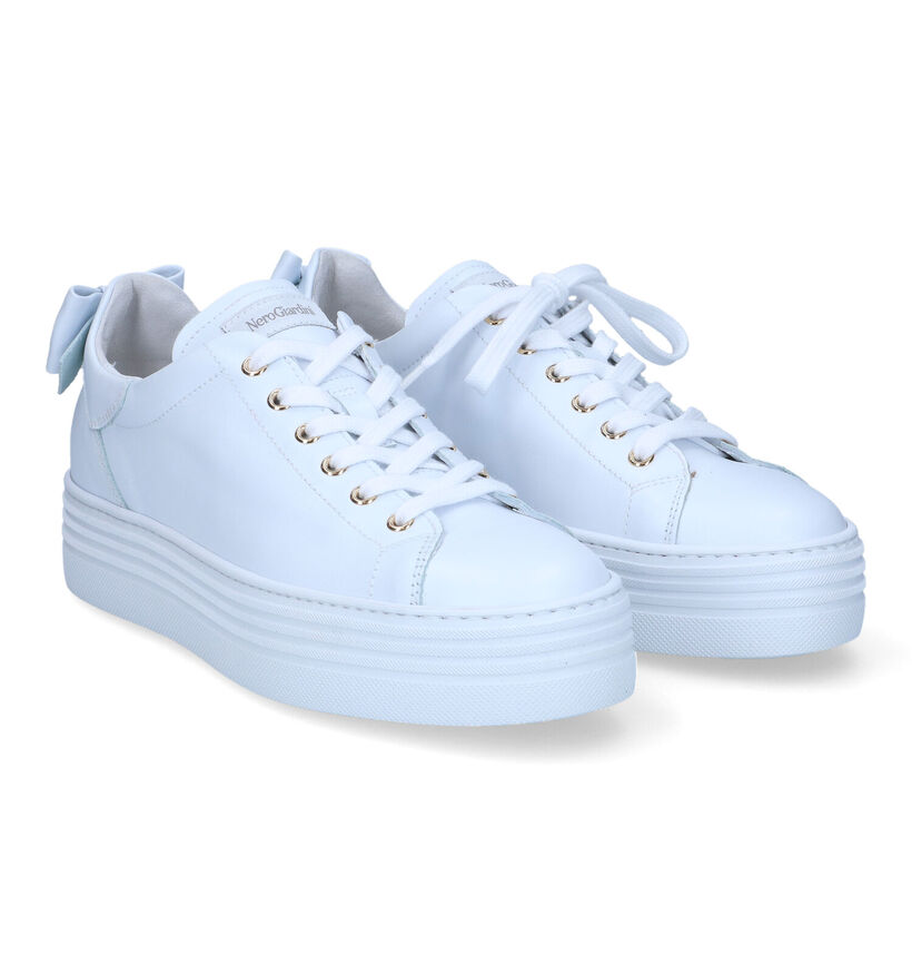 NeroGiardini Witte Sneakers voor dames (337147) - geschikt voor steunzolen