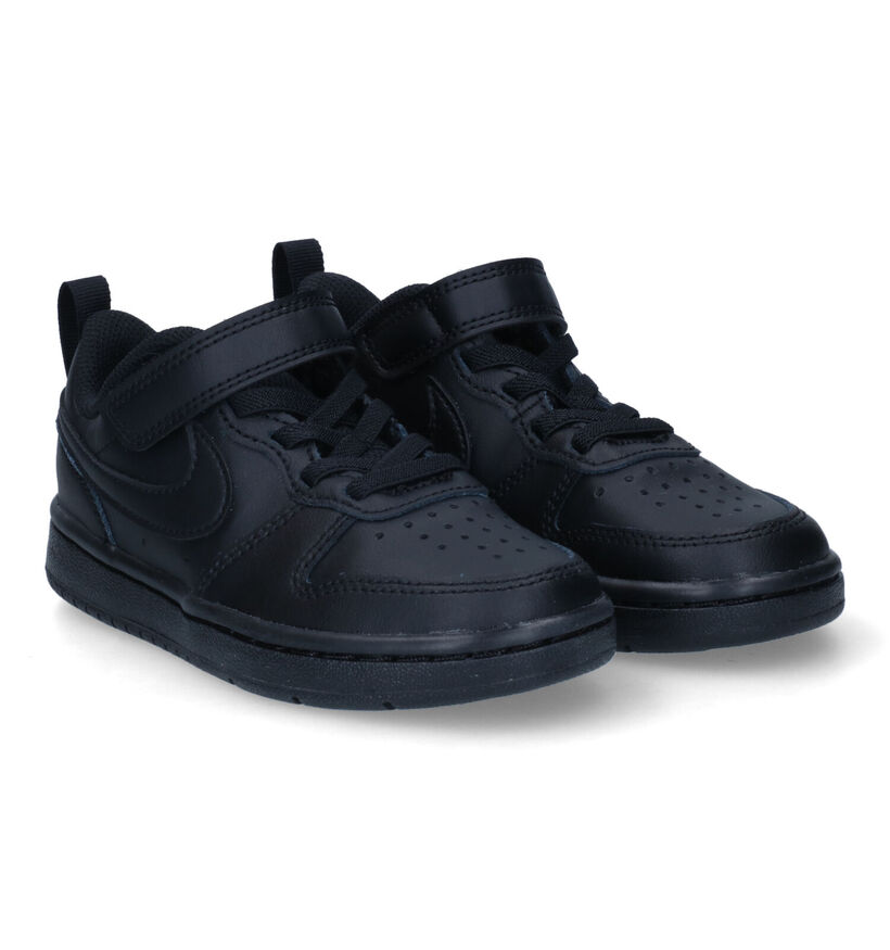 Nike Court Borough Baskets en Noir en cuir (302143)