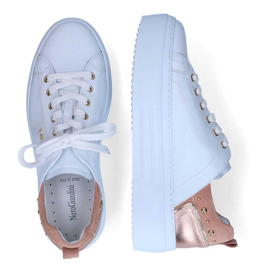 NeroGiardini Witte Veterschoenen in leer (307506)