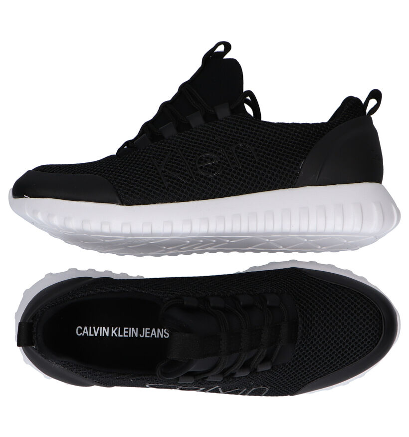 Calvin Klein Runner Zwarte Sneakers in stof (285307)