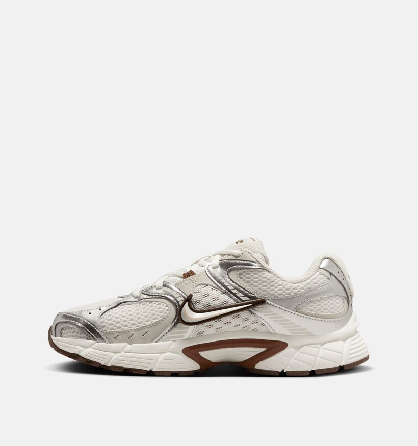 Nike V5 RNR Baskets en Ecru/Argent pour femmes (372900)