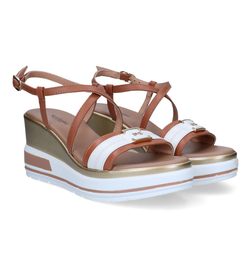 NeroGiardini Cognac Sandalen met Sleehak voor dames (322708)