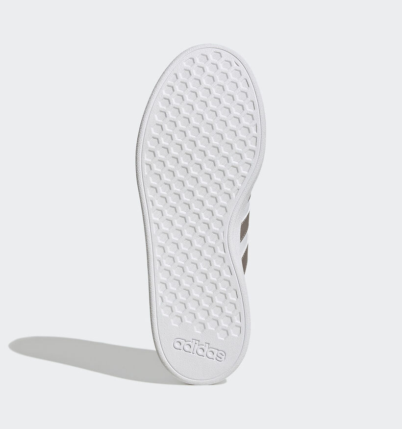 Adidas Grand Court Base 2.0 Witte Sneakers met Metallic strepen voor dames (356999)