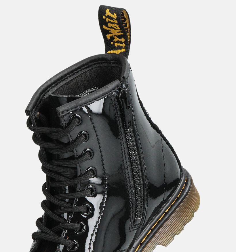 Dr. Martens 1460 Boots &agrave; lacets en Noir pour filles (375974)