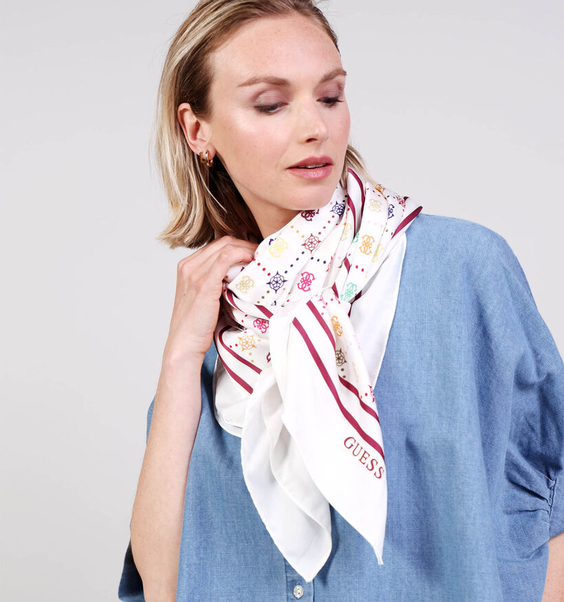 Guess Ch&acirc;le en Blanc pour femmes (372421)