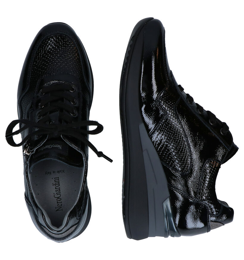 NeroGiardini Zwarte Veterschoenen in leer (296640)