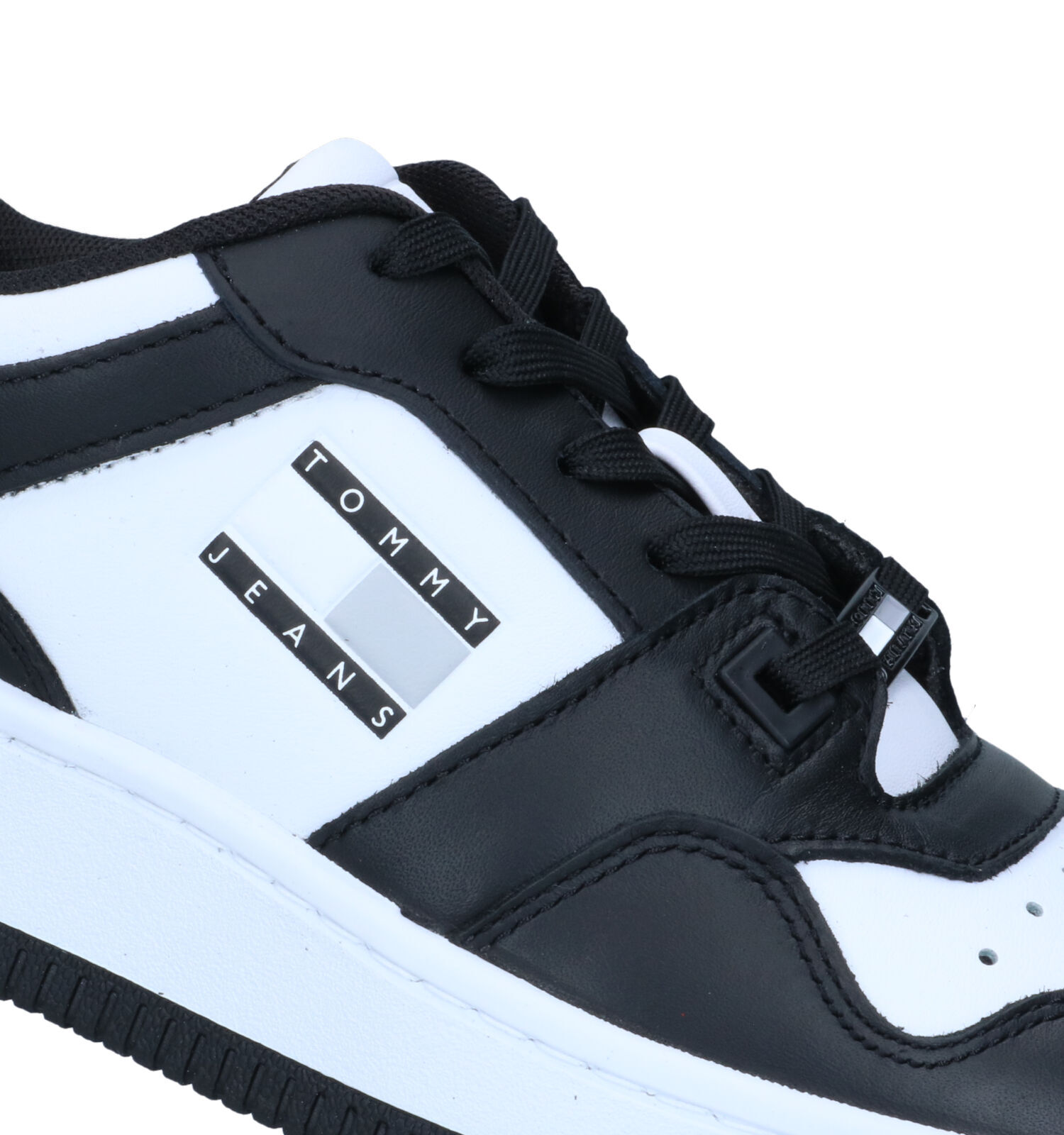 Zwarte sneakers 2025 tommy hilfiger dames