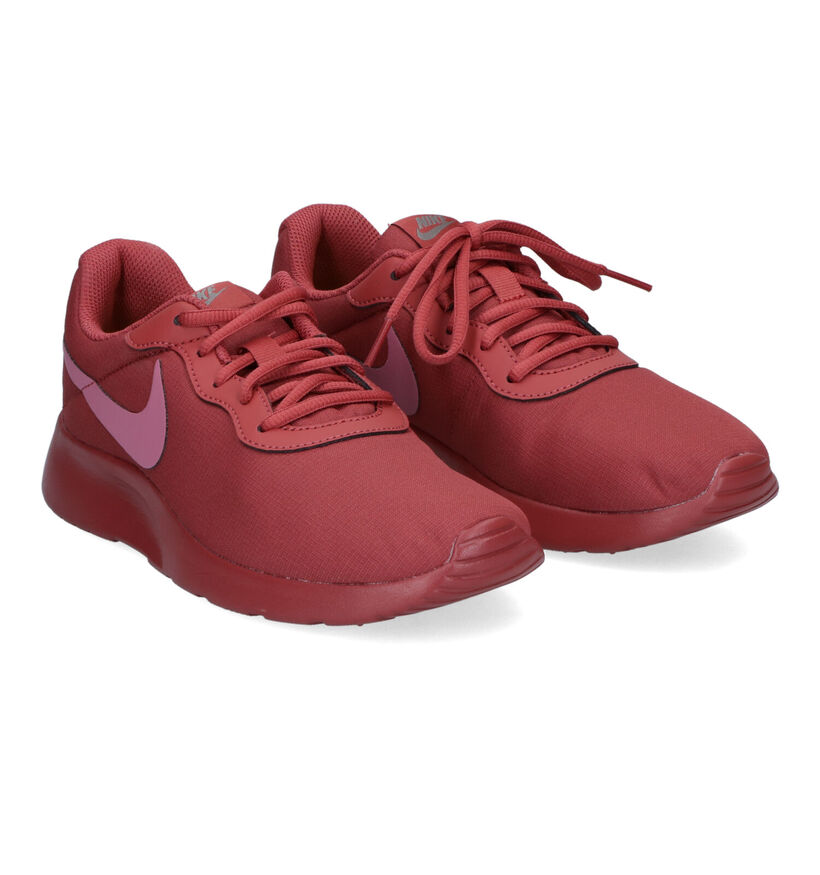 Nike Tanjun Refine Baskets en Rose pour femmes (316861)