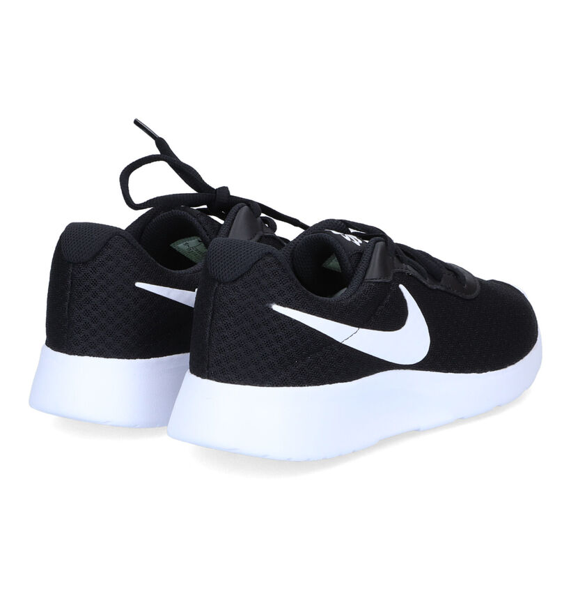 Nike Tanjun Zwarte Sneakers voor dames (324623)