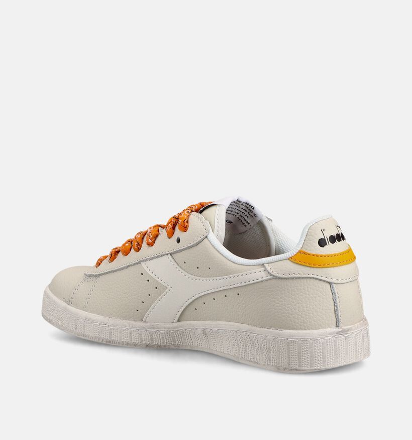 Diadora Game Low Waxed Paisley Baskets en Ecru pour femmes (369035)