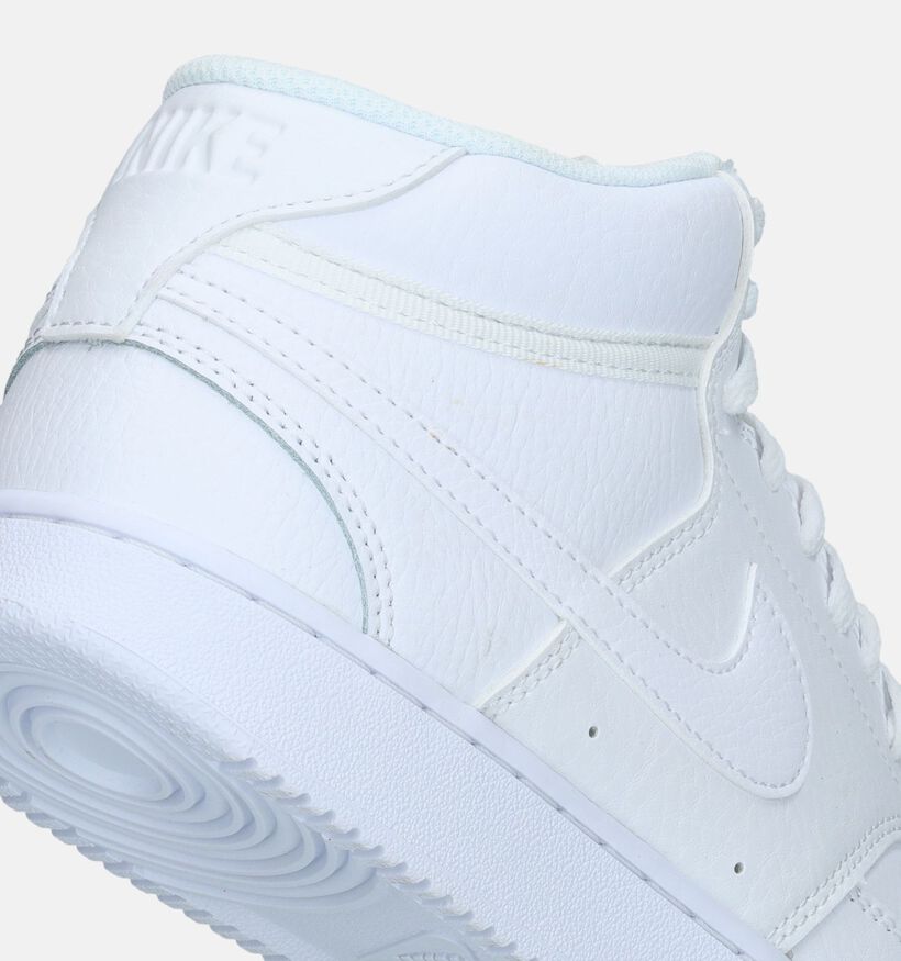 Nike Court Vision Mid Baskets en Blanc pour femmes (339830)