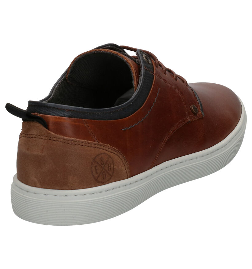 Bullboxer Chaussures basses en Cognac en cuir (272340)